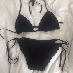 H&M Scalloped Bikini top(US8) & bottom(US6) + xtra